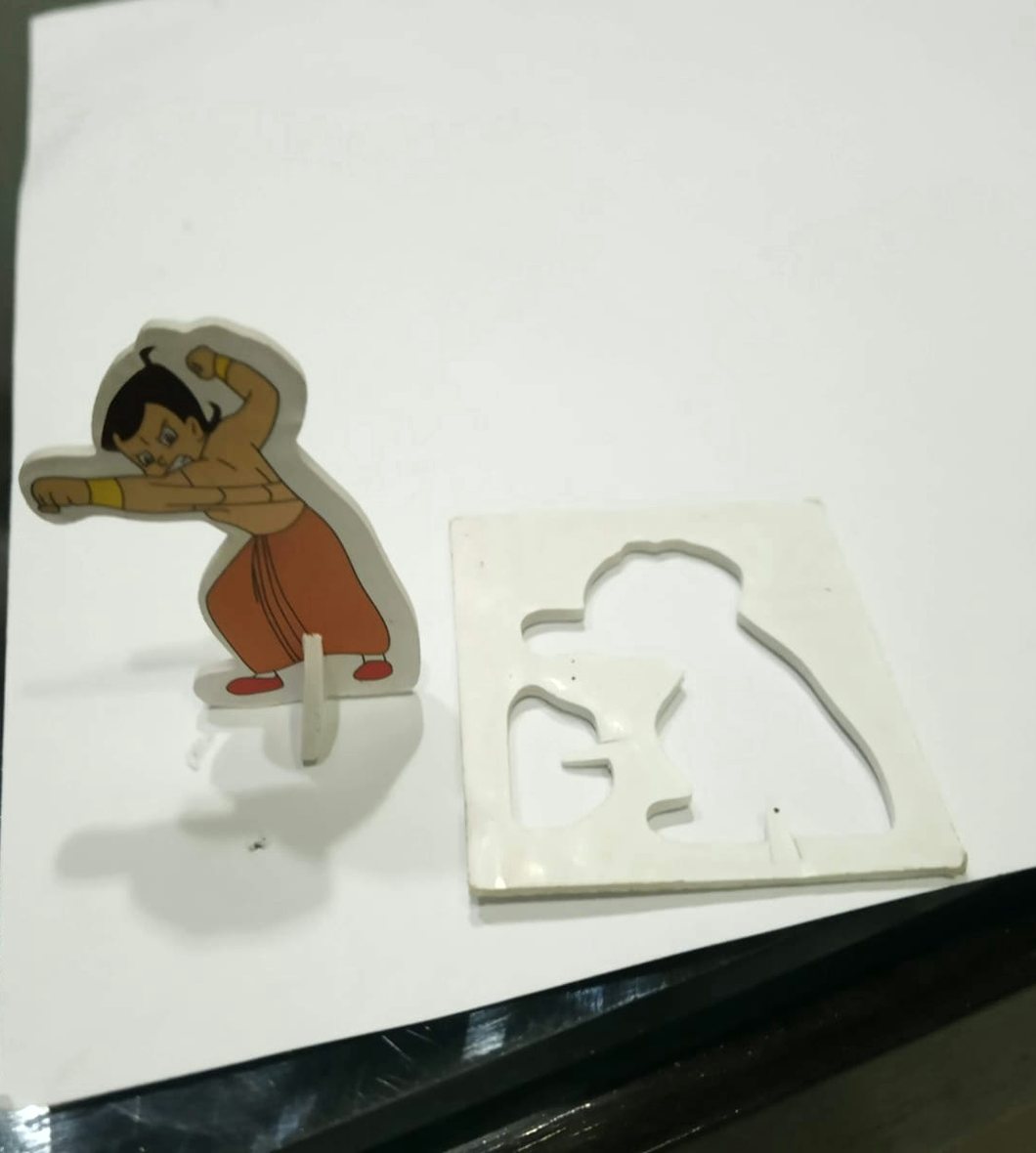 Cartoon Network: Acrylic character standee in a printed pack, pressed out